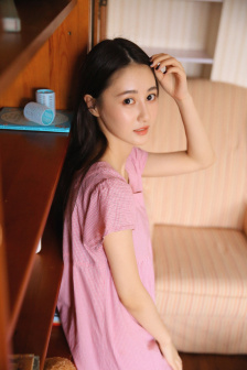 迷人的保姆在线观看